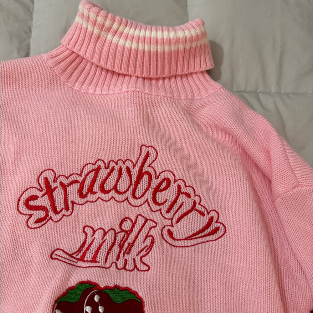Brand new Strawberry Milk pattern sweater pink and white size M - Picture 3 of 6